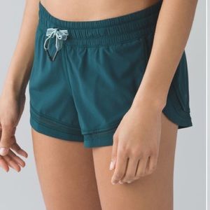 🍁50% Off Sale 🍁 Lululemon Make A Move Short